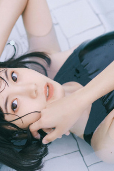秘书跪趴撅着给人玩弄